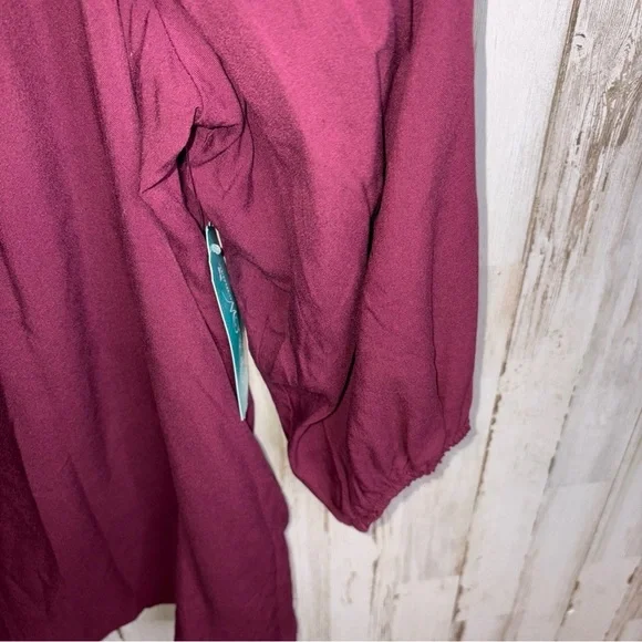 The Pioneer Woman Split Neck Embroidered Blouse Women's Plus Size 2X NWT! - Picture 6 of 16